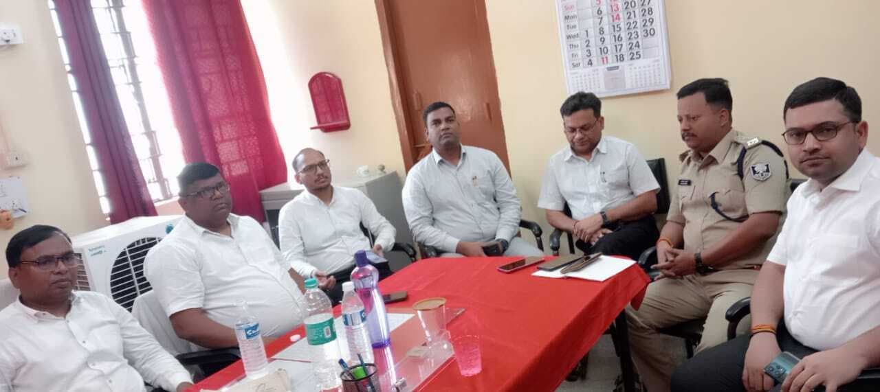 लोक अदालत का आयोजन को लेकर बैठक