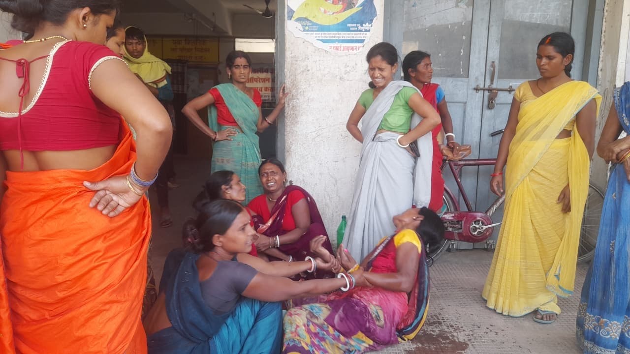 रजौली में भीषण सड़क हादसे में दो युवकों की दर्दनाक मौत, अस्पताल में तोड़फोड़