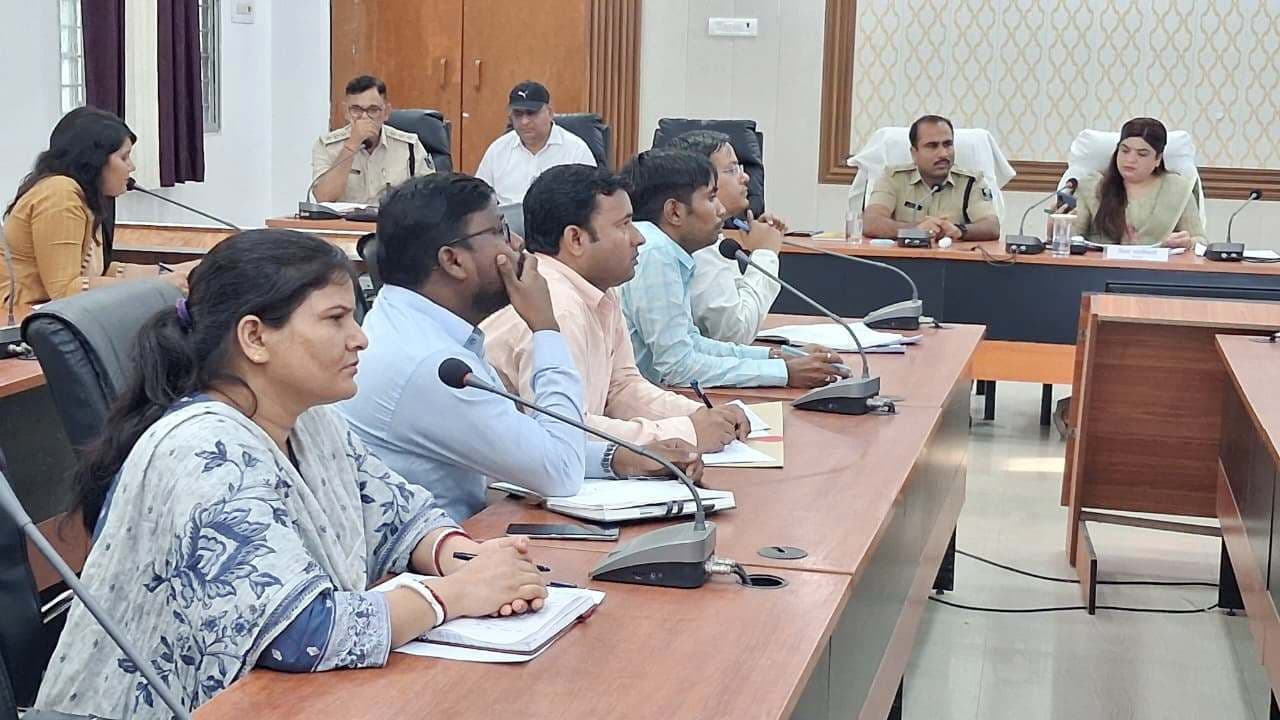 Aurangabad News : जाम से निजात के लिए चिह्नित जगहों पर नो पार्किंग का लगा बोर्ड