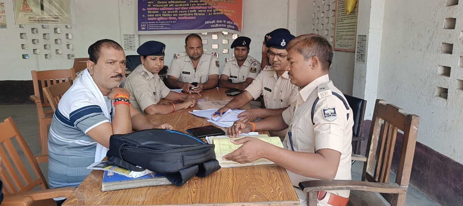 रोल-कॉल सह समीक्षा बैठक में लंबित मामलों के शीघ्र निष्पादन के निर्देश