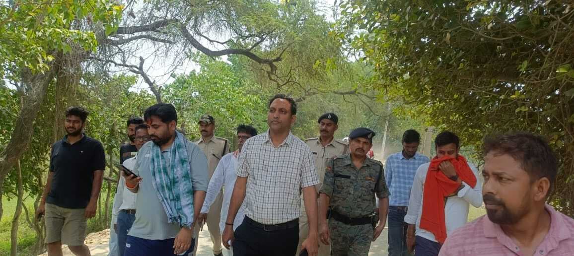 विधायक व एसडीओ ने गंगा घाट का लिया जायजा