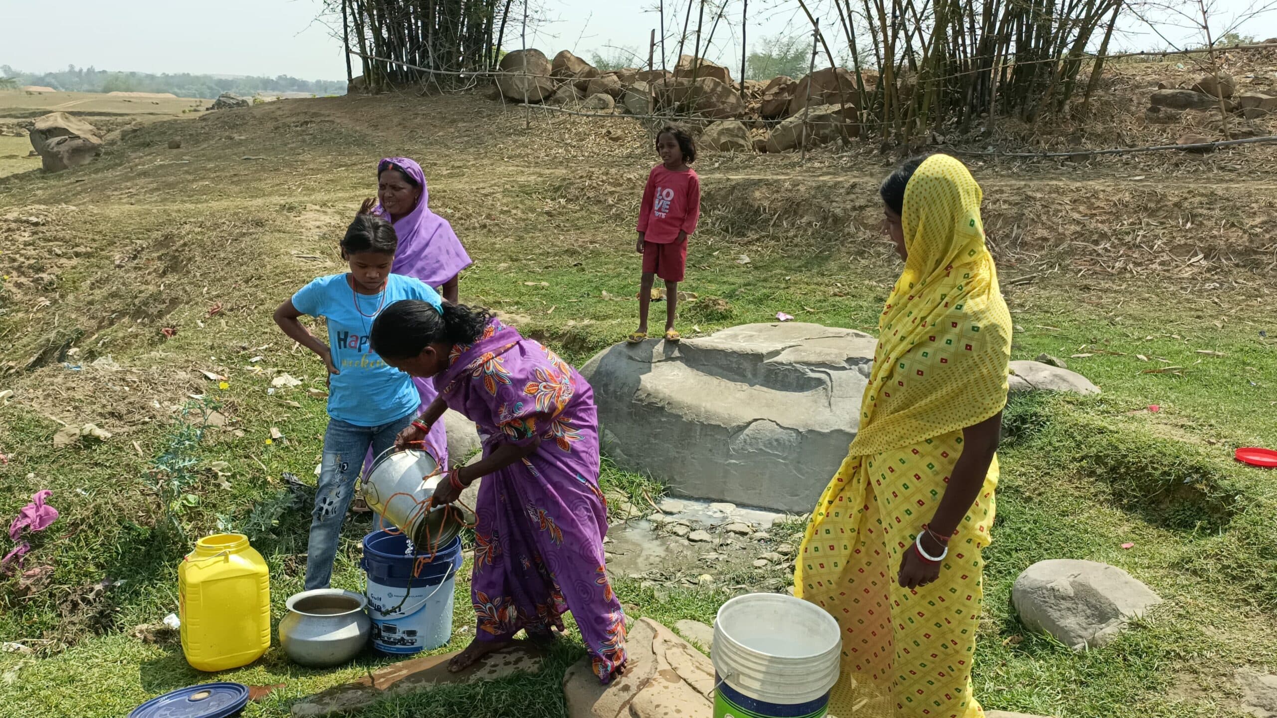 Giridih News :बांकीकला में जलसंकट, डांड़ी का पानी पीने को मजबूर हैं ग्रामीण