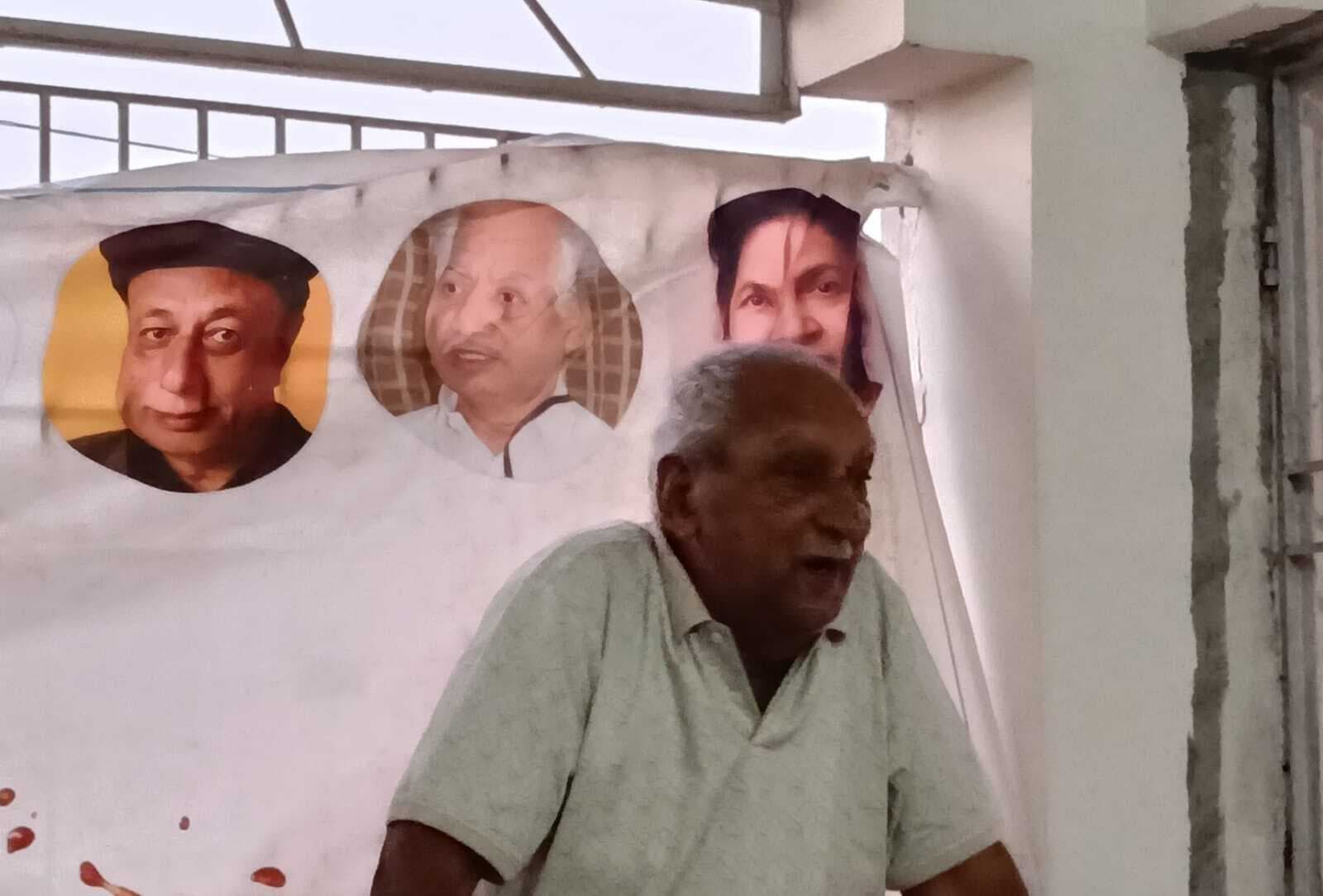 ‘डिप्टी कलेक्टरी’ पर चर्चा, मध्यम वर्ग के संघर्ष को बताया मार्मिक