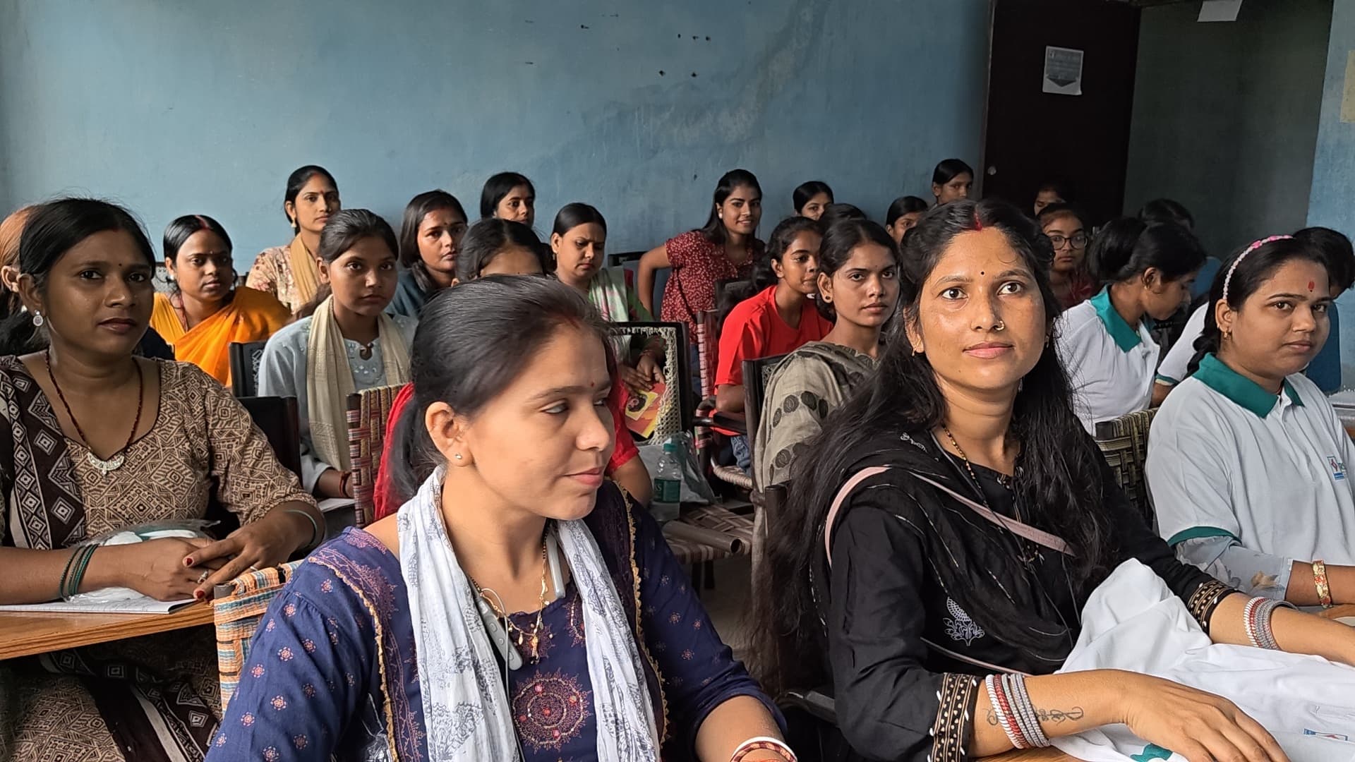 30 महिलाओं को दिया जा रहा है ब्यूटी पार्लर का प्रशिक्षण