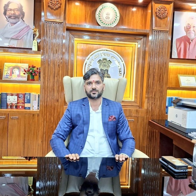 गर्मी में घर के बुजुर्गों व बच्चों का रखें ख्याल : डीसी