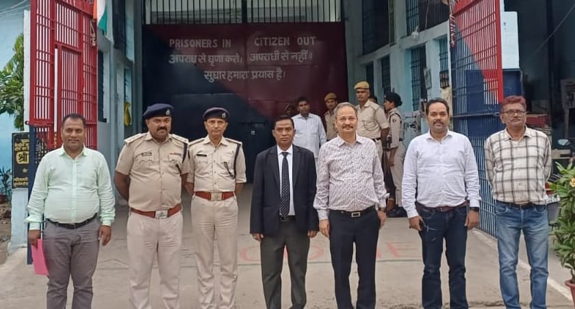 केंद्रीय कारा का विधिक सेवा प्राधिकार के सचिव ने किया निरीक्षण