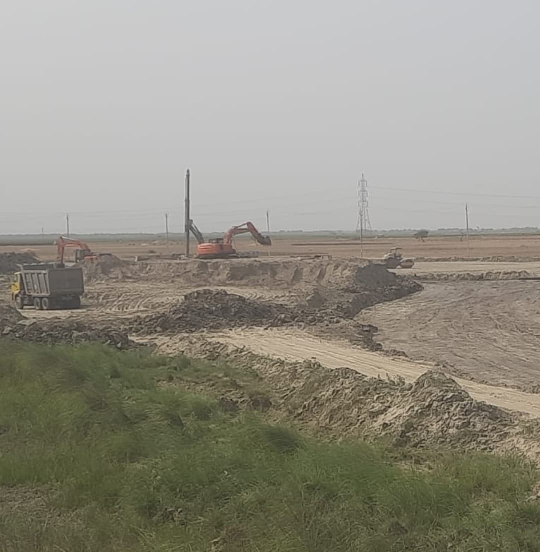 पसराहा-अगुआनी फोरलेन निर्माण में पकड़ी रफ्तार, रोटरी ट्रैफिक सिस्टम व पीवीडी तकनीक किया इंस्टॉलेशन