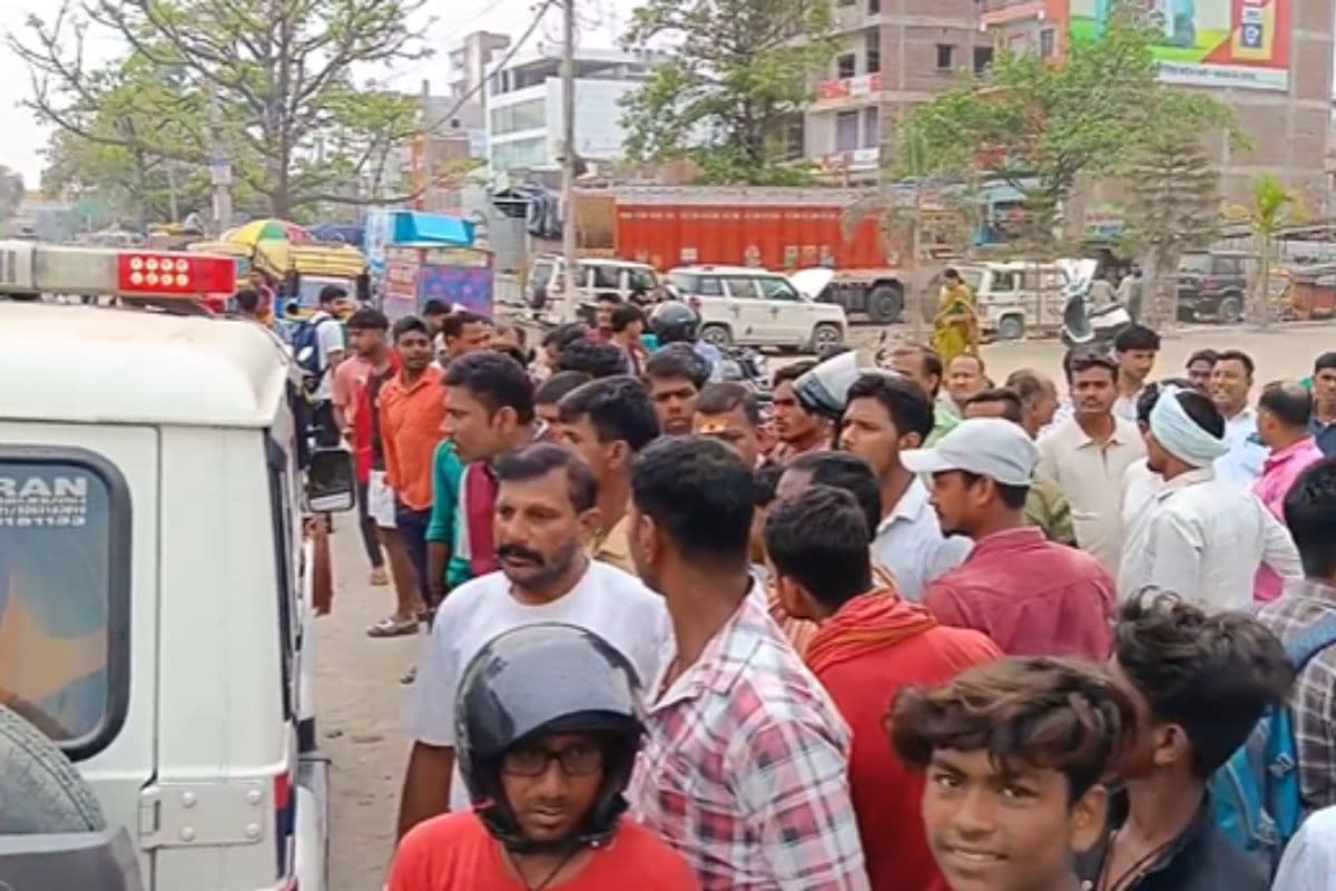 ‘मां मुझे बेच रही थी…’, महिला ने पैसों के लालच में अपनी ही बेटी का किया सौदा, विरोध करने पर चलते ऑटो से फेंका