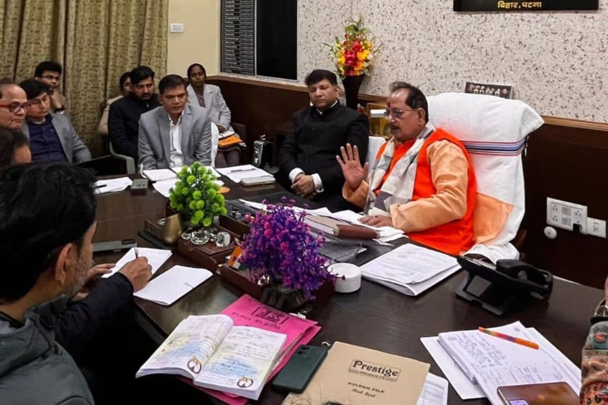 डिप्टी सीएम विजय सिन्हा आज DCLR के साथ करेंगे बैठक, इन मुद्दों पर होगी चर्चा