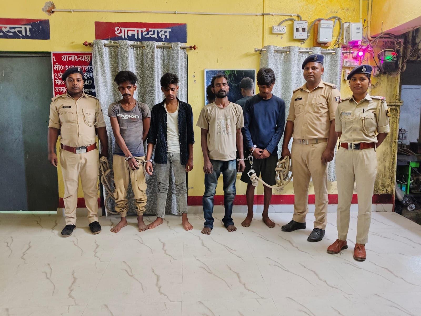 पोठिया में पुलिस की बड़ी कार्रवाई, ब्राउन शुगर के साथ पश्चिम बंगाल के चार युवक गिरफ्तार