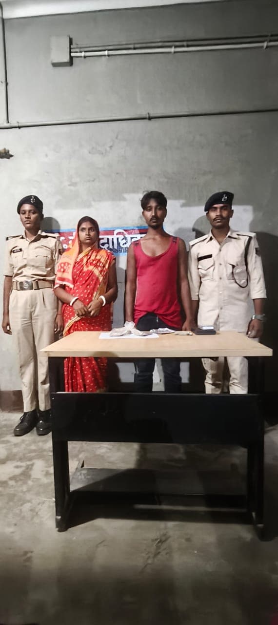 57 ग्राम स्मैक के साथ पति-पत्नी गिरफ्तार, पुलिस ने दो इलेक्ट्रॉनिक तराजू भी किए बरामद