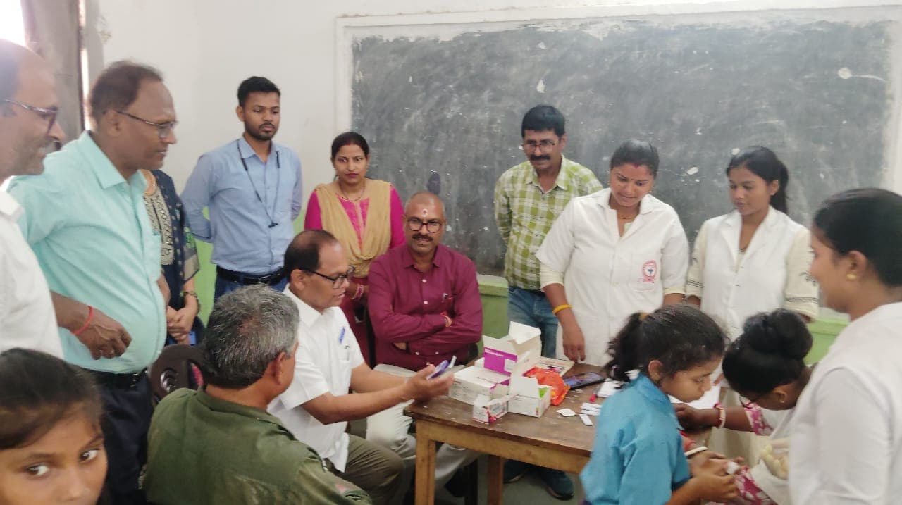 सुपौल में फाइलेरिया जांच अभियान शुरू, बच्चों के सैंपल लेकर संक्रमण का होगा आकलन