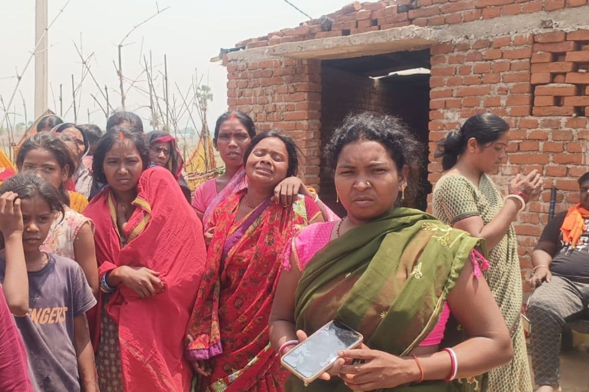 Koderma: सतगावां में पुलिस पूछताछ के दौरान बेहोश हुई महिला, बाद में मौत