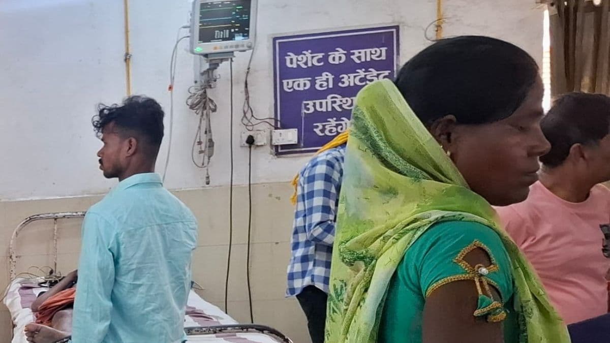 पूर्णिया में मकई सुखाने के दौरान छत से गिरा किसान, जीएमसीएच में भर्ती