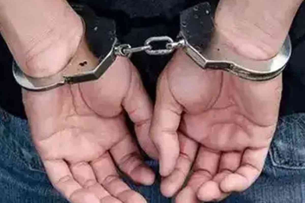समस्तीपुर: वारिसनगर में दिनदहाड़े झपट्टामार ने महिला सिपाही का मोबाइल छीना, आरोपी गिरफ्तार