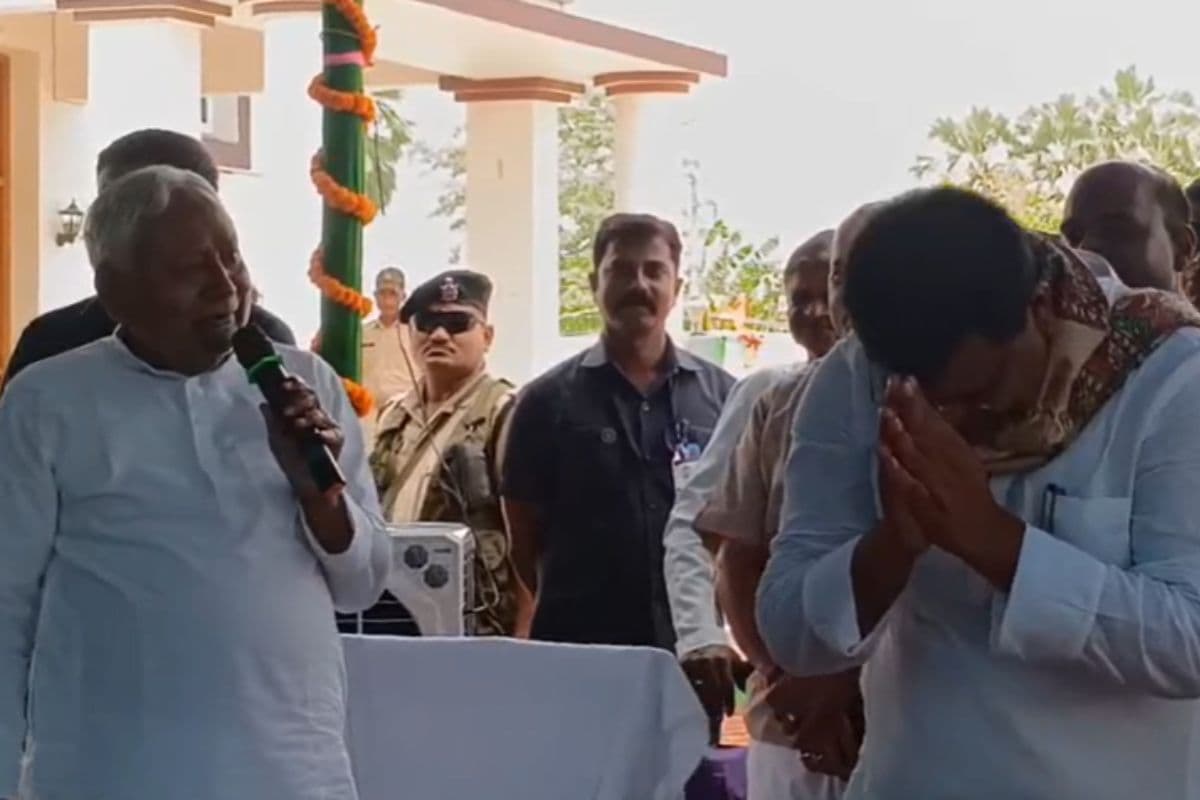 Hajipur News : “इसको काम के लिए बनाए थे…” नीतीश कुमार के बयान पर सियासी चर्चा तेज