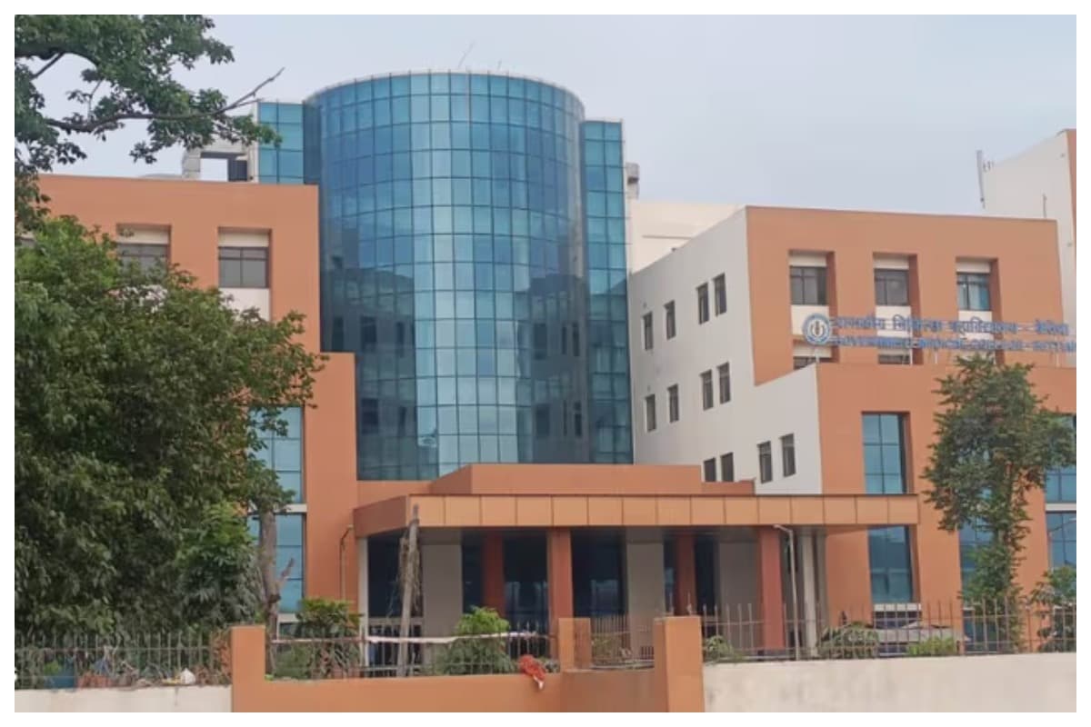 Bettiah GMCH Doctor List: рдЧреБрд░реБрд╡рд╛рд░ рдХреЛ рдЬреАрдПрдорд╕реАрдПрдЪ рдмреЗрддрд┐рдпрд╛ рдореЗрдВ рдмреИрдареЗрдВрдЧреЗ рдпреЗ рд╡рд┐рд╢реЗрд╖рдЬреНрдЮ рдбреЙрдХреНрдЯрд░реНрд╕, рджреЗрдЦреЗрдВ рдкреВрд░реА рд▓рд┐рд╕реНрдЯ