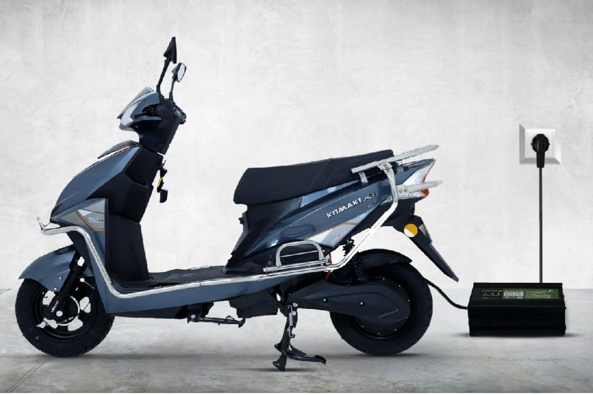 ई-स्कूटर बैटरी लंबे समय तक नयी जैसी रखनी है? जानिए चार्जिंग का सही तरीका