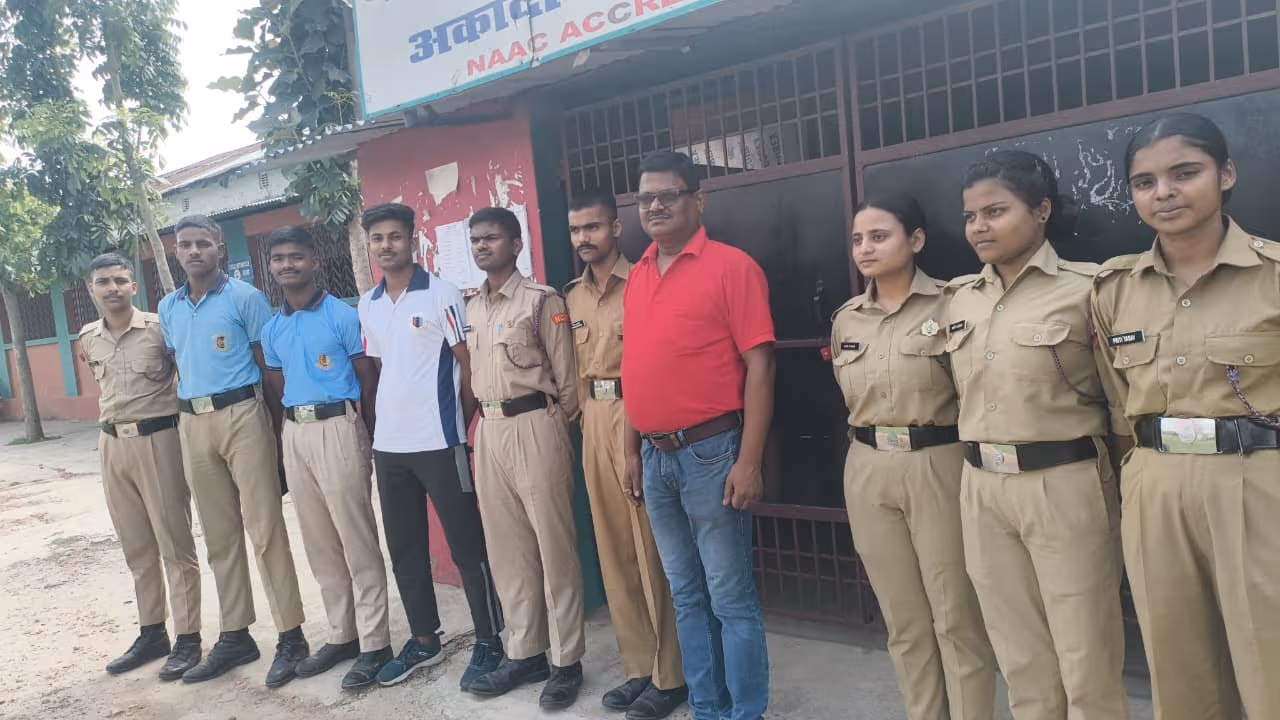 एनसीसी कैडेटों ने समाज सेवा का लिया संकल्प, आयोजित हुई भव्य संगोष्ठी