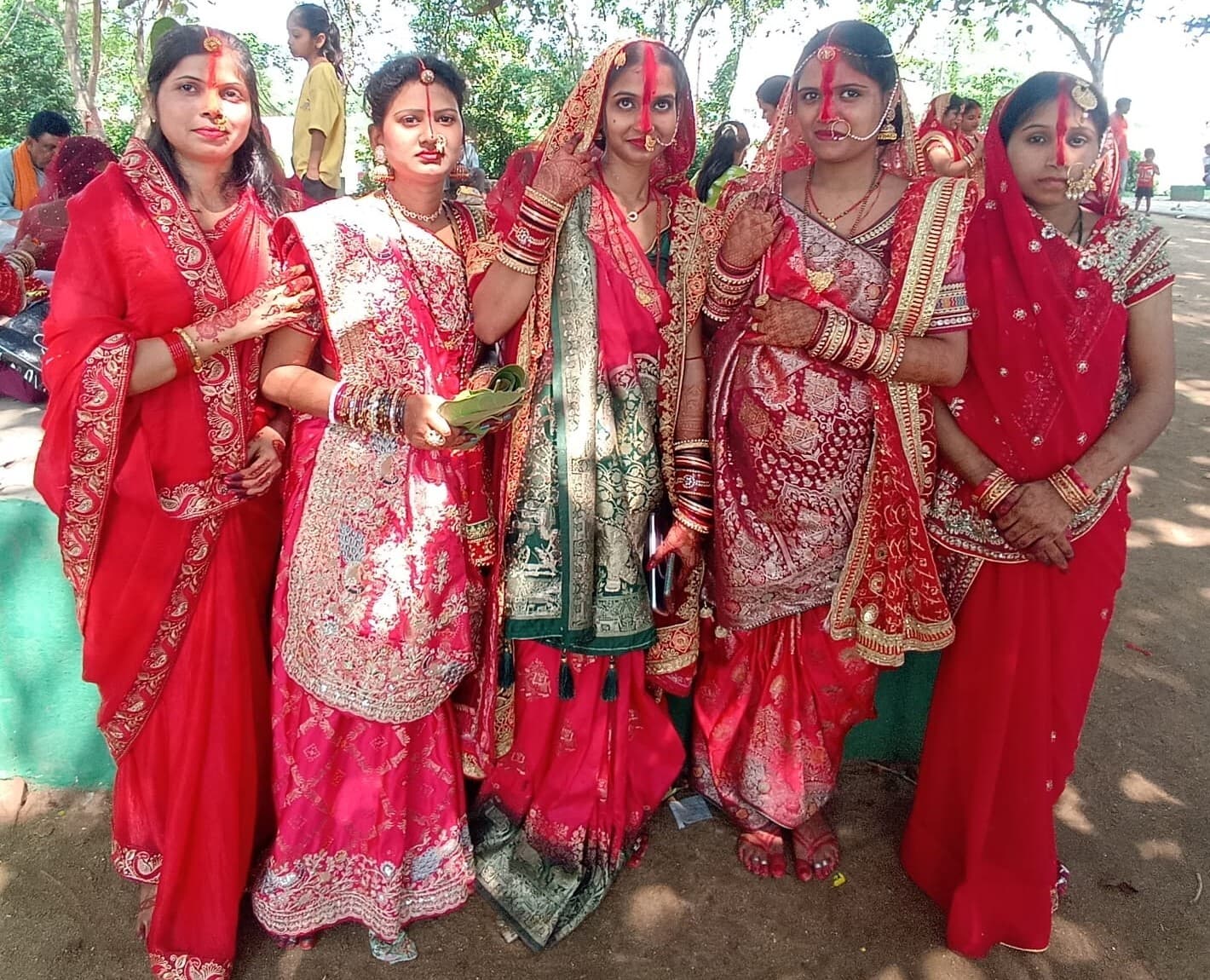 Bhagalpur, सोशल मीडिया पर वट सावित्री पूजा का फोटो व वीडियो की रही धूम