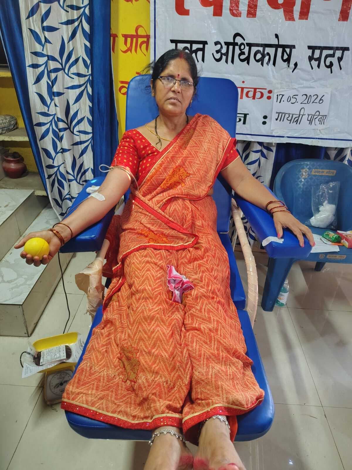 शिविर में 14 लोगों ने किया रक्तदान