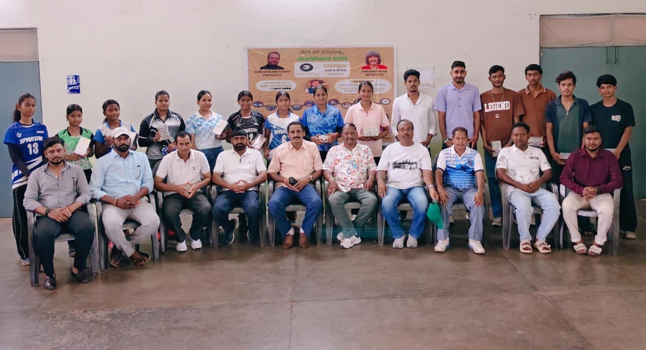 jamshedpur volleyball: जिले के वॉलीबॉल खिलाड़ी हुए सम्मानित