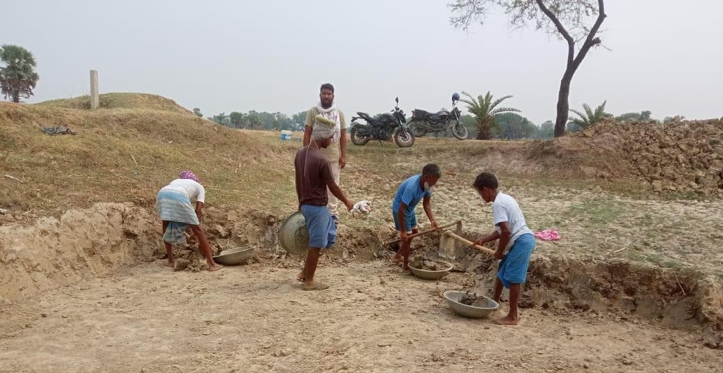 रोजगार सेवकों की हड़ताल से 12 हजार मनरेगा मजदूर प्रभावित