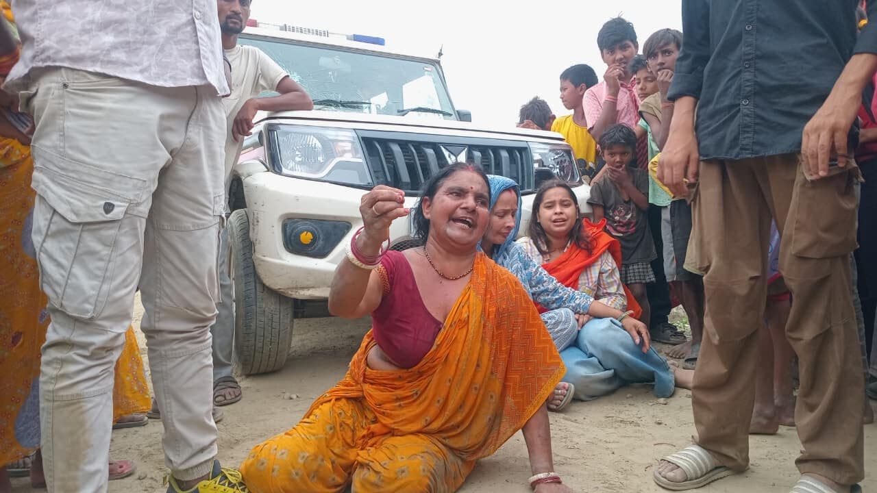 पानी भरे गड्ढे से युवक का शव बरामद, हत्या की आशंका