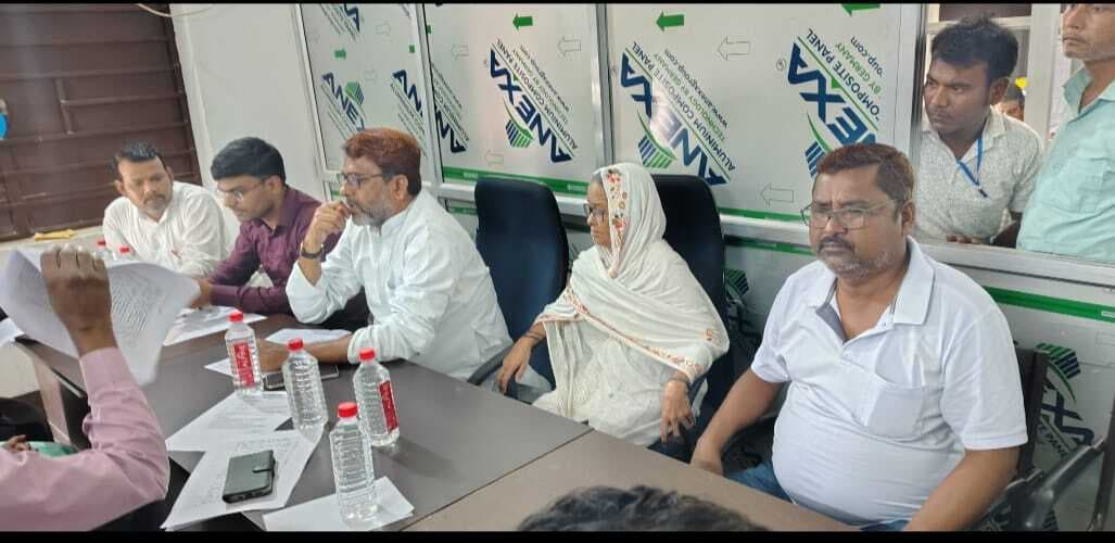 अमौर नगर पंचायत की योजनाओं में वित्तीय अनियमितता पर सामान्य बोर्ड की बैठक हंगामेदार