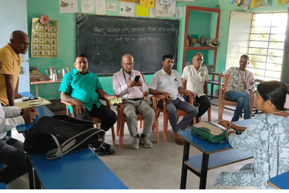 नालंदा में 3 महीने से वेतन न मिलने पर भड़के शिक्षक, संघ की बैठक में आंदोलन की रणनीति तैयार