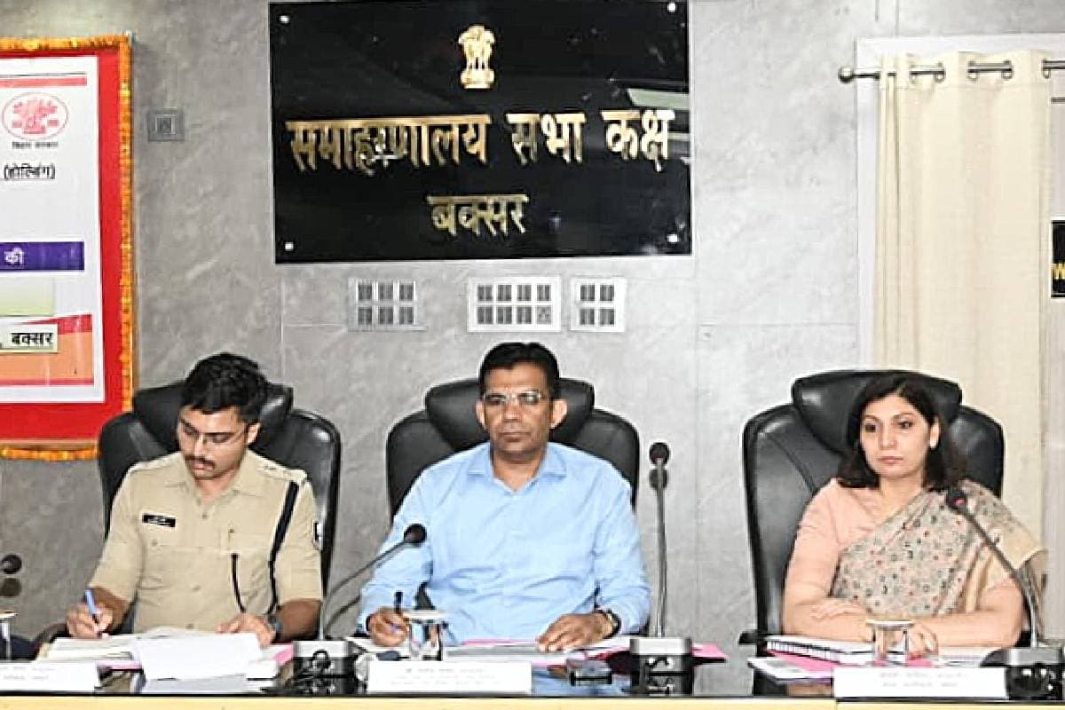 बाढ़ और सुखाड़ को लेकर प्रशासन सतर्क, राहत-बचाव व्यवस्था दुरुस्त करने के निर्देश