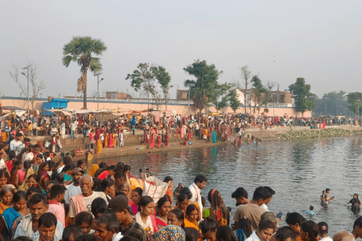 अरवल के मधुश्रवा मेले में उमड़ा श्रद्धालुओं की भीड़, सोमवार को टूटा अब तक का रिकॉर्ड