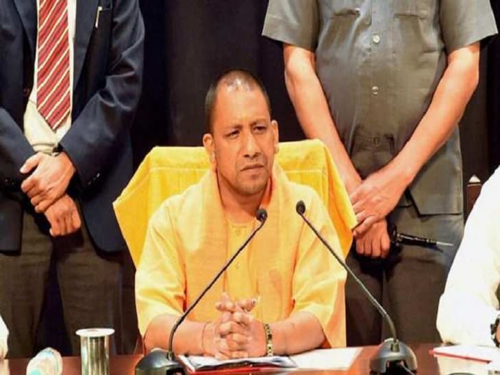 UP Cabinet: योगी कैबिनेट में नई पर्यटन नीति को मंजूरी, 5 दिसंबर से शुरू होगा विधानमंडल का शीतकालीन सत्र UP Cabinet: योगी कैबिनेट में नई पर्यटन नीति को मंजूरी, 5 दिसंबर से शुरू होगा विधानमंडल का शीतकालीन सत्र