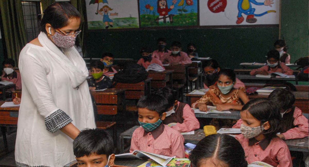 झारखंड में अप्रैल से जून के बीच 1 से 12 तक के छात्रों के लिए चलेगी स्पेशल क्लास, जानें क्या है इसकी वजह