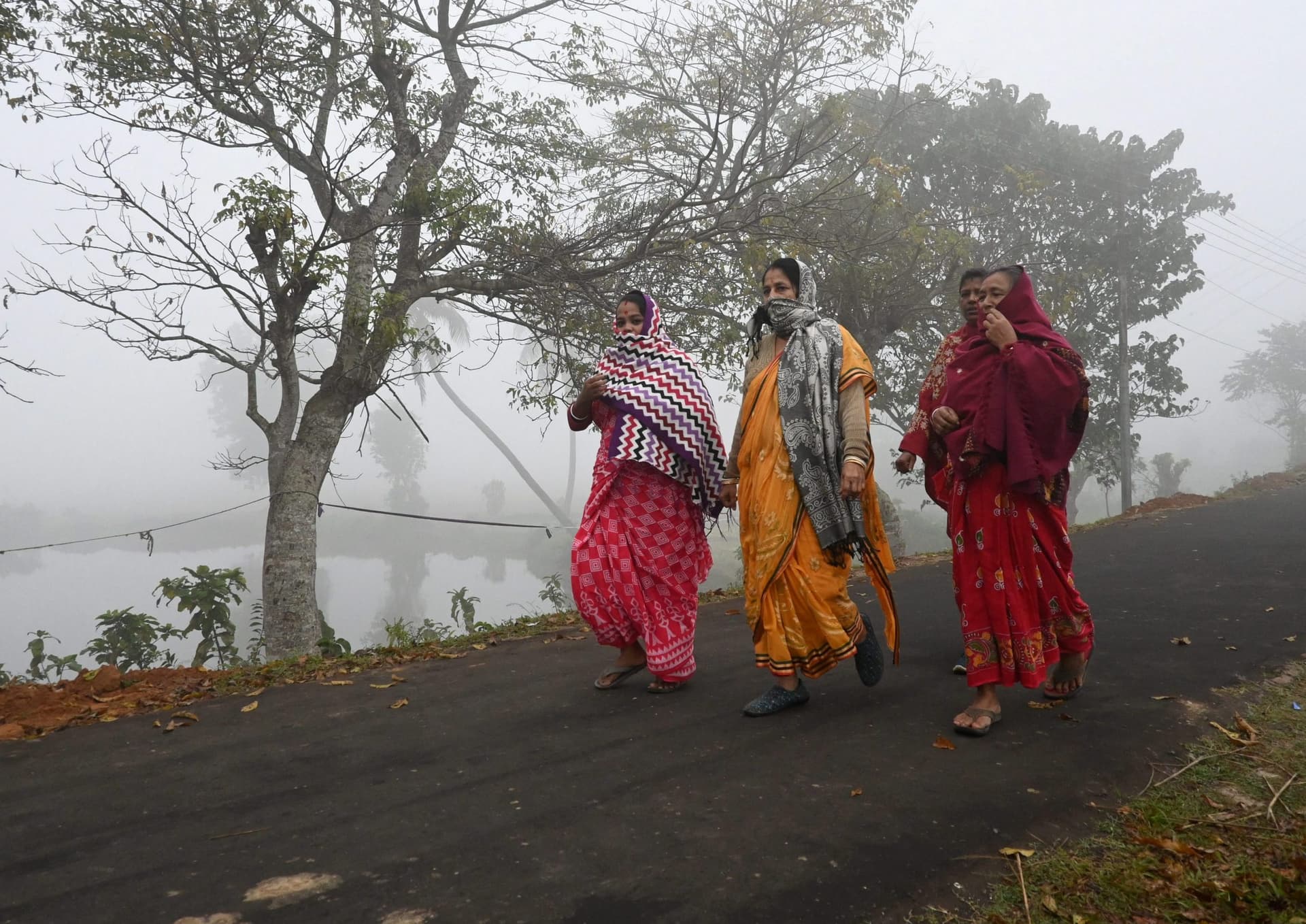Kal Ka Mausam: बिहार में कंपकपाने लगी ठंडी हवा, बदलते मौसम के बीच कल इन 8 जिलों में बारिश के आसार