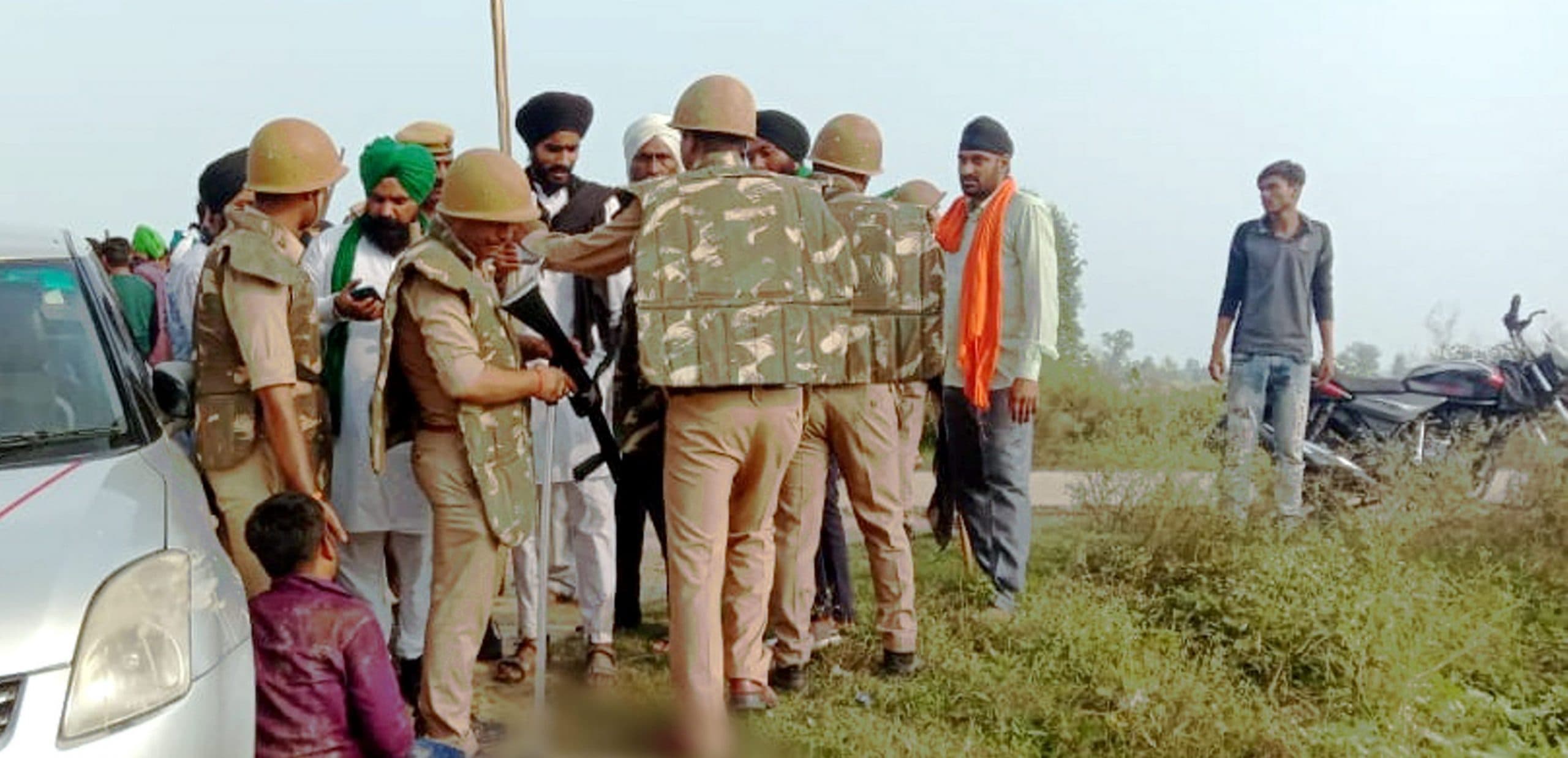 लखीमपुर खीरी में प्रदर्शन कर रहे किसानों पर कैसे चढ़ी कार, DM और गृह राज्य मंत्री ने बताया