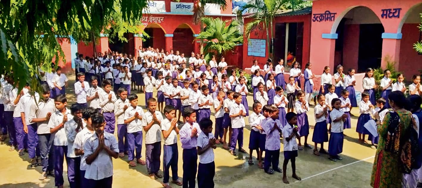 ऑपरेशन केके पाठक : सारण में समय पर चल रहा स्कूल, कक्षाओं में बढ़ी 60 फीसदी उपस्थिति