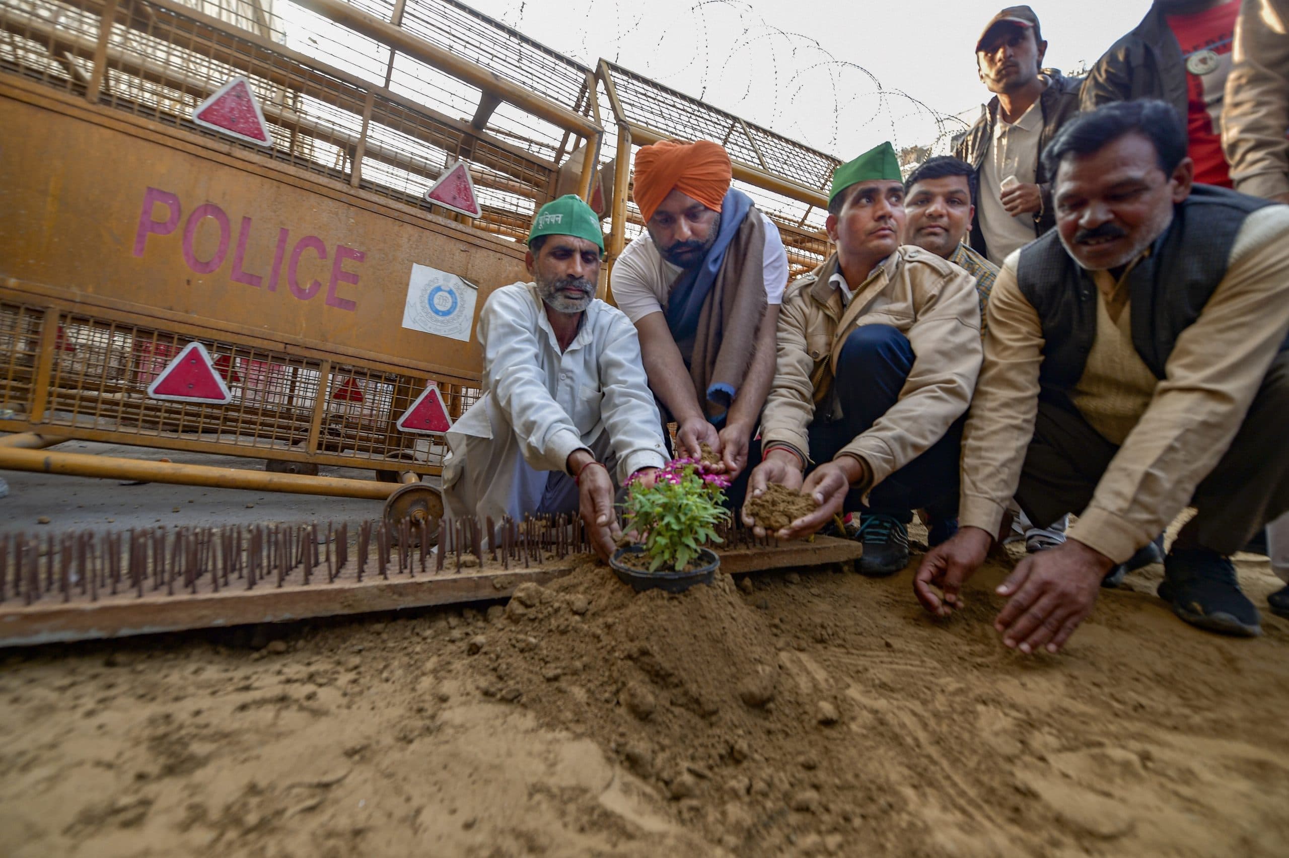 चक्का जाम में हो सकती है हिंसा, खुफिया विभान ने जारी किया अलर्ट, दिल्ली पुलिस सतर्क