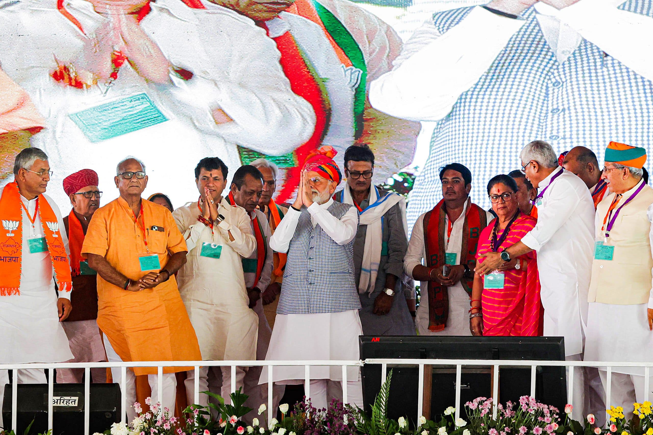 PM Modi in Rajasthan: बीजेपी का विरोध करते-करते भारत का विरोध करने लगी कांग्रेस, जोधपुर में गरजे पीएम मोदी