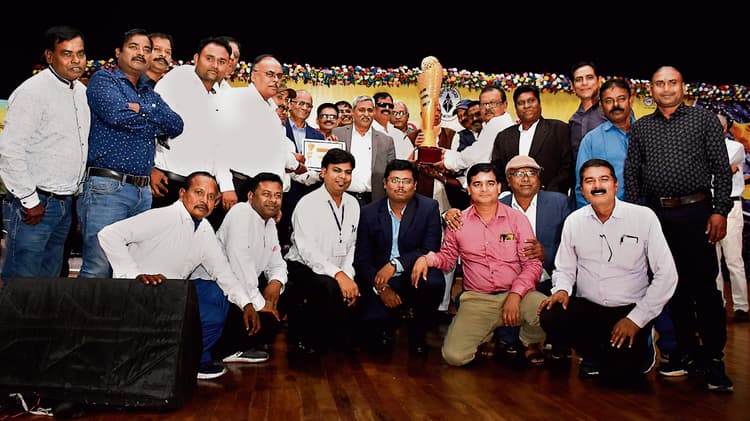 सीसीएल ने मनाया 48वां स्थापना दिवस, पिपरवार को उत्पादन व आम्रपाली-चंद्रगुप्त को डिस्पैच का अवार्ड