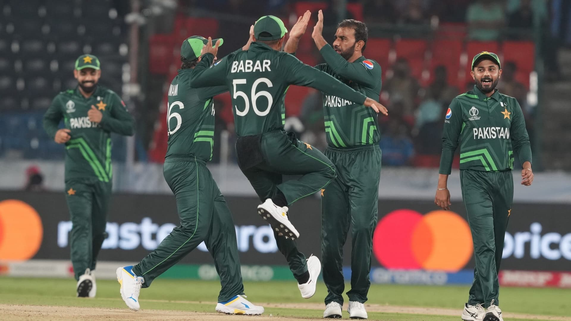 Pakistan Vs Netherlands: पाकिस्तान ने नीदरलैंड को 81 रनों से हराया, वर्ल्ड कप का किया शानदार आगाज