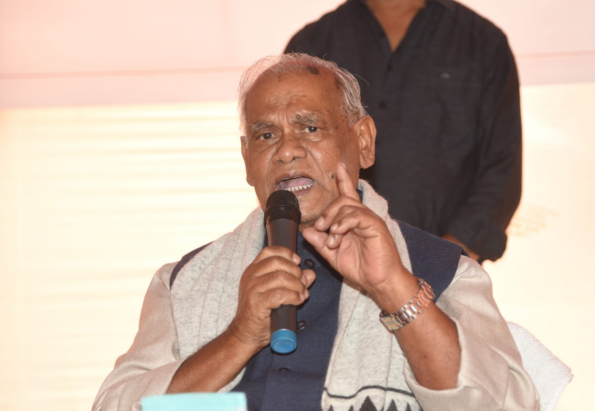 बिहार में पुजारी को वेतन देने की मांग पर जीतन राम मांझी ने जतायी असहमति, बोले-ये सही बात नहीं है बिहार में पुजारी को वेतन देने की मांग पर जीतन राम मांझी ने जतायी असहमति, बोले-ये सही बात नहीं है