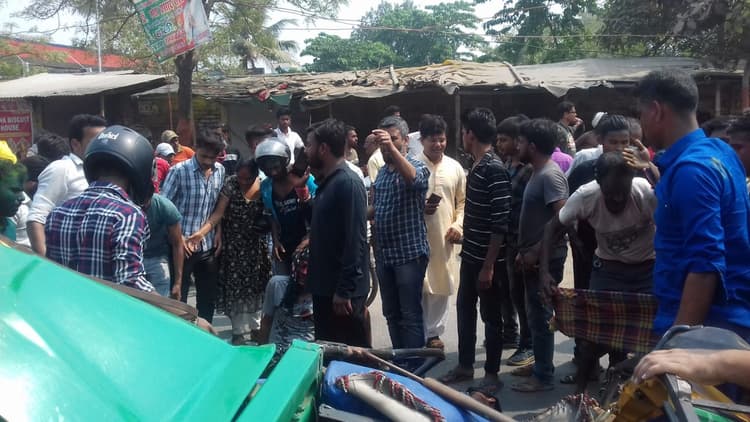 पटना में ट्रक और ऑटो की आमने सामने टक्कर, आधा दर्जन लोग घायल, कुछ की हालत गंभीर