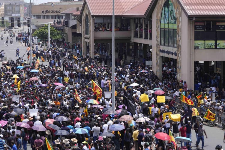 Sri Lanka Crisis: श्रीलंका में जारी संकट के बीच आया श्रीलंकाई सेना प्रमुख का बयान, कही ये बात