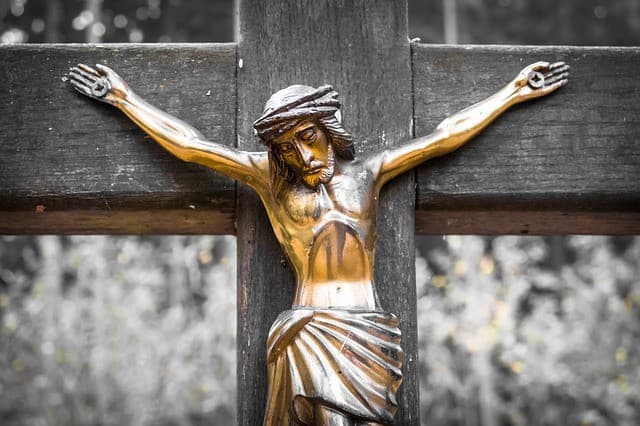 Good Friday 2020 : क्यों टांगे गए थे सूली पर यीशु, जानें क्या है तीन दिन बाद जिंदा हाेने की पूरी कहानी