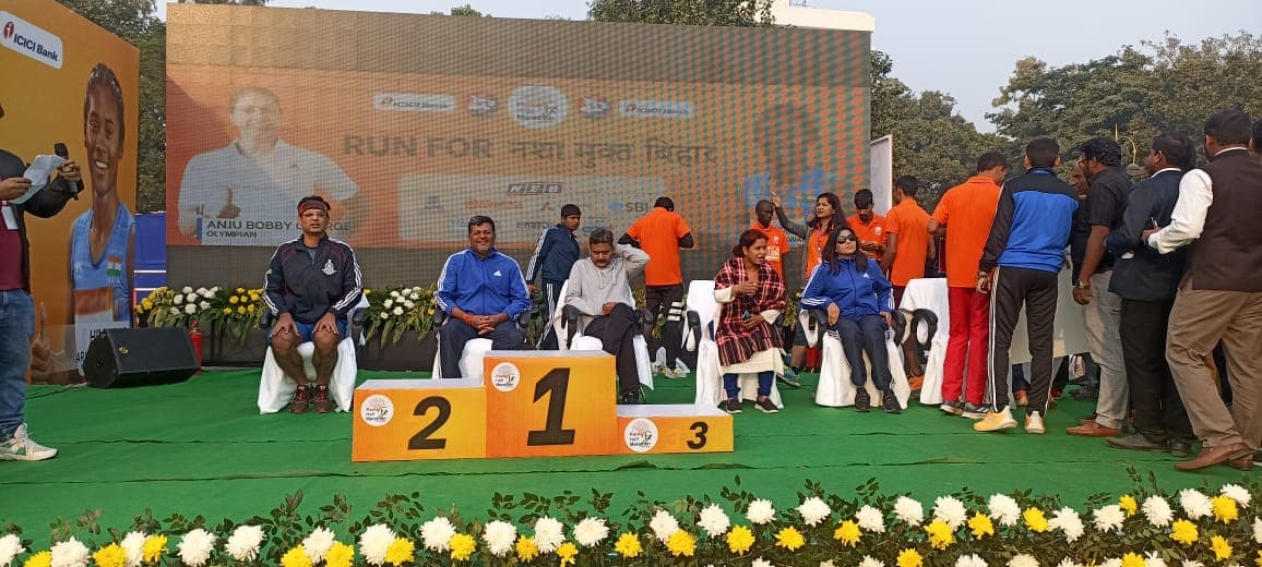 पटना हाफ मैराथन: नशा-मुक्ति के लिए सात हजार से अधिक लोगों ने लगायी दौड़, देखें फोटो...