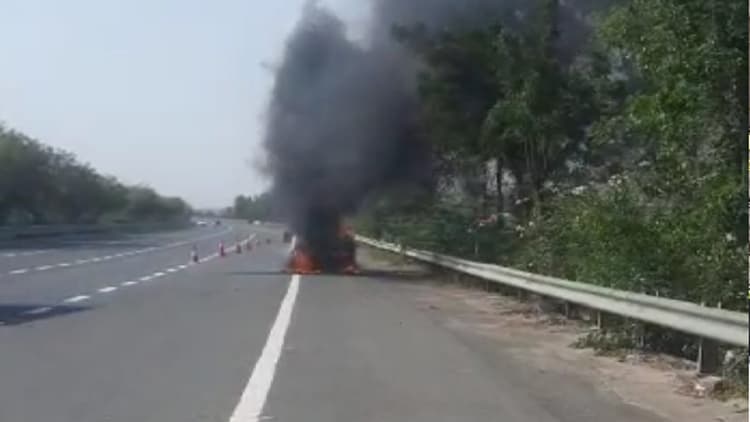 पटना के ड्रग इंस्पेक्टर ने 10 साल में बनायी करोड़ों की संपत्ति, दवा दुकानों के जांच की थी जिम्मेदारी