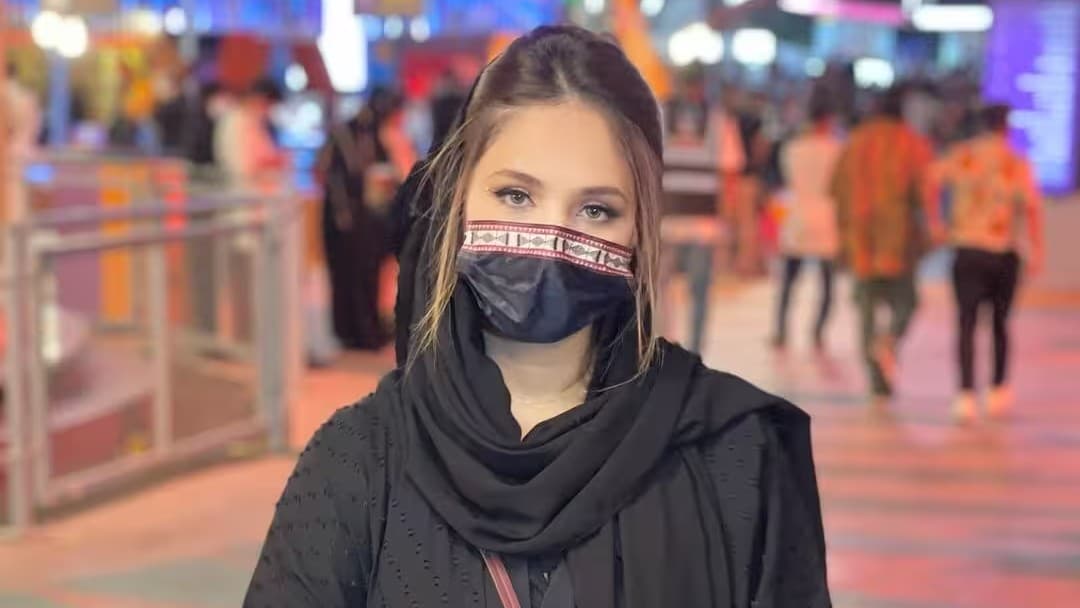 मिलिए इन तीन भारतीय कमेंटेटर की पत्नियों से, किसी हीरोइन से कम नहीं है ये