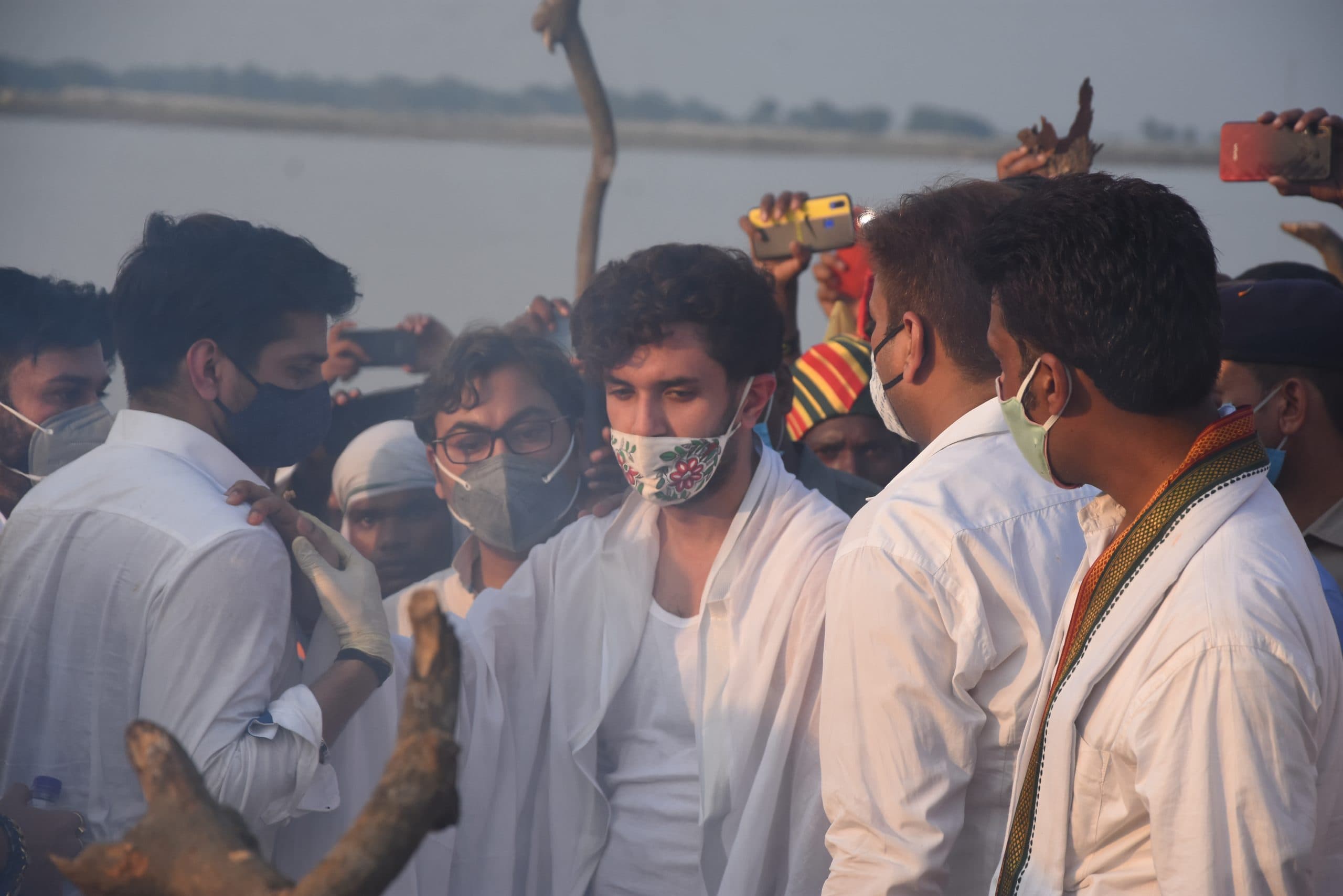 पिता रामविलास पासवान को मुखाग्नि देने के बाद चिराग का सबसे पहला ट्वीट पीएम मोदी के नाम, भावुक कर देने वाला है संदेश