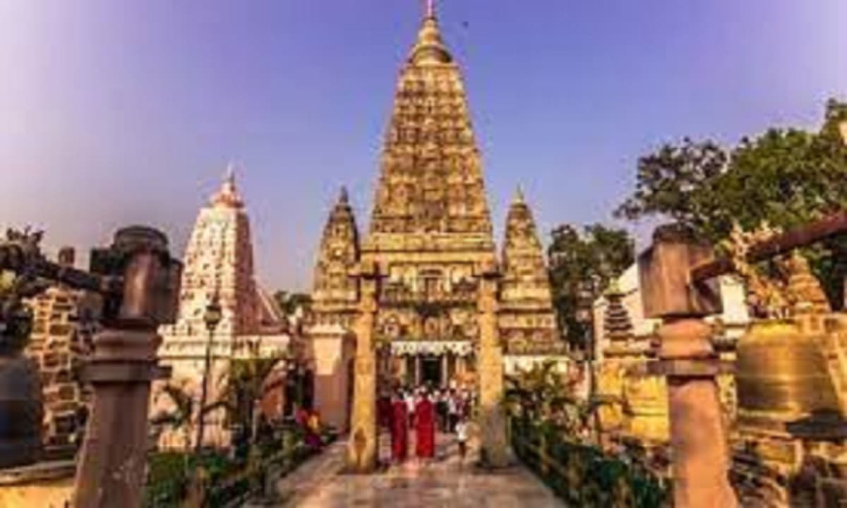 Makar Sankranti 2023: तिल की सोंधी खुशबू से महक रहा पटना शहर का बाजार, मार्केट में 12 किस्म के तिलकुट उपलब्ध
